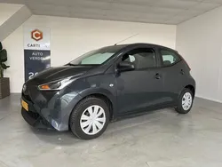 Grijs Gebruikt 2018 Toyota Aygo X-cite Hatchback | € 9.450 (Eerlijke prijs)