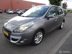 Grijs Gebruikt 2010 Renault Scénic III Dynamique MPV | € 4.950 (Eerlijke prijs)