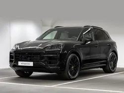 Zwart Nieuw 2025 Porsche Cayenne SUV | € 165.201 (Goede deal)