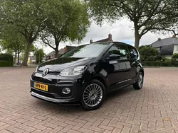 Zwart Gebruikt 2017 VW up! Sound Hatchback | € 6.995 (Eerlijke prijs)
