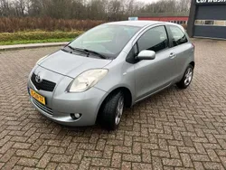 Grijs Gebruikt 2006 Toyota Yaris Verso Luna MPV | € 3.299 (Eerlijke prijs)
