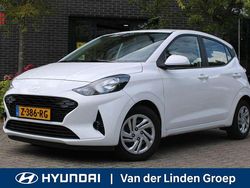 Wit Gebruikt 2024 Hyundai i10 Comfort Hatchback | € 16.950 (Eerlijke prijs)