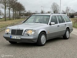 Zilver Gebruikt 1995 Mercedes 220 Stationwagen | € 11.950