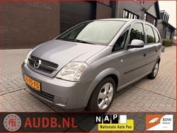 Grijs Gebruikt 2004 Opel Meriva Cosmo MPV | € 2.150 (Eerlijke prijs)