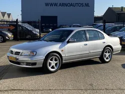 Grijs, metallic lak Gebruikt 1999 Nissan Maxima SE Sedan | € 2.995