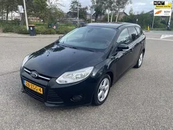Zwart Gebruikt 2012 Ford Focus Trend Stationwagen | € 3.995 (Goede deal)