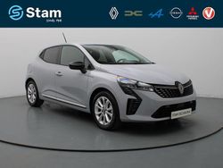 Grijs metallic Gebruikt 2024 Renault Clio V Evolution Hatchback | € 20.990 (Goede deal)