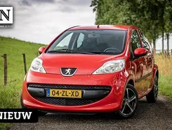 Rood Gebruikt 2008 Peugeot 107 Urban Move Hatchback | € 1.990 (Goede deal)