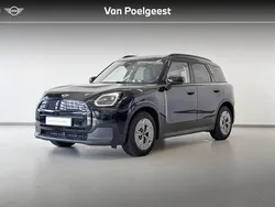 Midnight black ii Gebruikt 2024 Mini Countryman Classic SUV | € 37.895 (Eerlijke prijs)