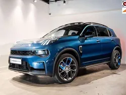 Blauw, metallic lak Gebruikt 2023 Lynk & Co 01 SUV | € 29.995 (Eerlijke prijs)