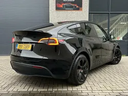 Zwart Gebruikt 2023 Tesla Model Y SUV | € 34.999 (Eerlijke prijs)