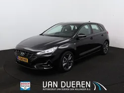 Zwart Gebruikt 2022 Hyundai i30 Comfort Hatchback | € 21.695 (Iets duurder)