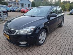 Zwart Gebruikt 2010 Kia Ceed Hatchback | € 2.249 (Goede deal)