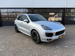 Grijs Gebruikt 2016 Porsche Cayenne S E-Hybrid Platinum Edition SUV | € 35.750