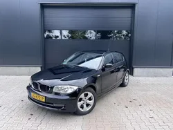 Zwart Gebruikt 2009 BMW 116 Executive Hatchback | € 3.850 (Eerlijke prijs)