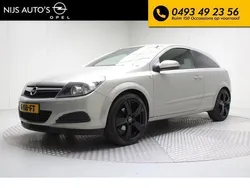 Grijs Gebruikt 2009 Opel Astra GTC Cosmo Hatchback | € 4.999 (Iets duurder)
