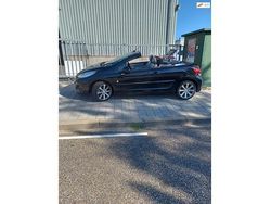 Zwart Gebruikt 2012 Peugeot 207 CC Roland Garros Cabriolet | € 5.750 (Iets duurder)