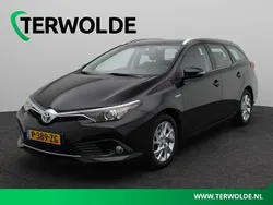 Zwart Gebruikt 2017 Toyota Auris Touring Sports Business Edition Stationwagen | € 15.945 (Eerlijke prijs)