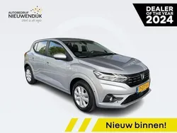 Gris highland kqa Gebruikt 2022 Dacia Sandero Comfort Hatchback | € 12.445 (Goede deal)