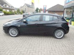 Zwart Gebruikt 2016 Opel Astra Sedan | € 11.877 (Duur)