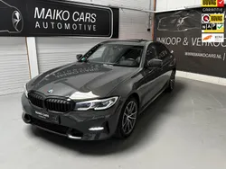 Grijs Gebruikt 2020 BMW 330e Executive Sedan | € 34.995 (Eerlijke prijs)