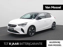 Wit Gebruikt 2022 Opel Corsa-e Elegance Hatchback | € 18.930 (Eerlijke prijs)
