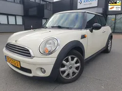 Wit Gebruikt 2008 Mini ONE Hatchback | € 3.750 (Eerlijke prijs)