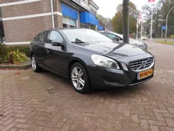 Grijs Gebruikt 2011 Volvo V60 Kinetic Stationwagen | € 7.490 (Eerlijke prijs)