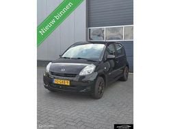 Zwart Gebruikt 2008 Daihatsu Sirion Hatchback | € 1.599 (Goede deal)