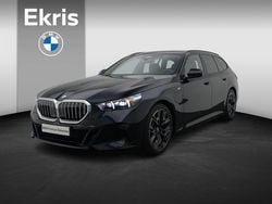 Zwart Gebruikt 2025 BMW 530e M Sport Stationwagen | € 66.900