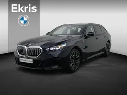 Zwart Gebruikt 2025 BMW 530e M Sport Stationwagen | € 78.995