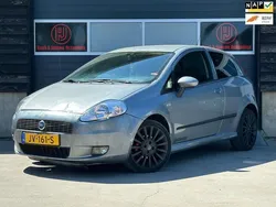 Grijs Gebruikt 2006 Fiat Grande Punto Dynamic Hatchback | € 695 (Super prijs)