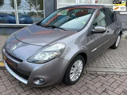 Grijs Gebruikt 2010 Renault Clio II Collection Hatchback | € 3.450 (Eerlijke prijs)