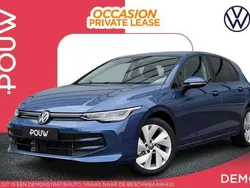Blauw Gebruikt 2024 VW Golf VIII Edition Hatchback | € 32.900 (Eerlijke prijs)