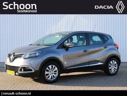 Grijs Gebruikt 2014 Renault Captur Expression SUV | € 8.450 (Eerlijke prijs)