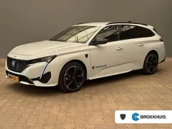 Wit, metallic lak Gebruikt 2025 Peugeot e-308 SW GT Stationwagen | € 36.900 (Super prijs)
