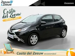 Zwart Gebruikt 2017 Toyota Aygo X-play Hatchback | € 9.745 (Eerlijke prijs)