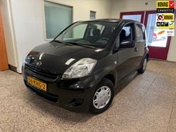 Zwart Gebruikt 2009 Daihatsu Sirion Hatchback | € 2.999 (Eerlijke prijs)