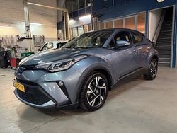 Grijs Gebruikt 2023 Toyota C-HR SUV | € 27.200 (Eerlijke prijs)