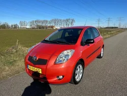 Oranje Gebruikt 2007 Toyota Yaris Sol Hatchback | € 3.995 (Goede deal)