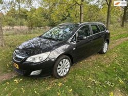 Zwart Gebruikt 2012 Opel Astra Sport Stationwagen | € 2.750 (Goede deal)