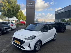 Wit Nieuw 2024 Hyundai i10 Premium Hatchback | € 19.995 (Goede deal)