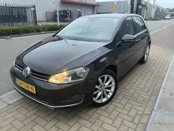 Zwart Gebruikt 2015 VW Golf VII Edition Hatchback | € 9.498 (Eerlijke prijs)