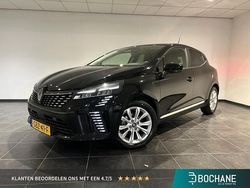 Zwart Gebruikt 2024 Renault Clio V Evolution Hatchback | € 18.500 (Iets duurder)