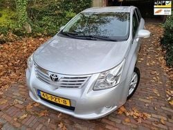 Grijs Gebruikt 2011 Toyota Avensis Business Edition Stationwagen | € 6.945 (Goede deal)