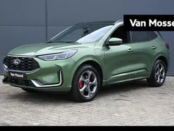 Groen, metallic lak Gebruikt 2025 Ford Kuga ST-Line X SUV | € 44.845 (Goede deal)