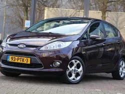 Rood Gebruikt 2011 Ford Fiesta Titanium Hatchback | € 6.995 (Eerlijke prijs)