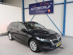 Zwart Gebruikt 2022 Skoda Octavia Business Line Stationwagen | € 18.750 (Eerlijke prijs)