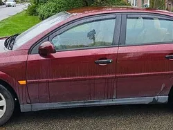 Rood Gebruikt 2002 Opel Vectra Comfort Sedan | € 1.750 (Eerlijke prijs)