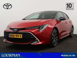 Rood Gebruikt 2020 Toyota Corolla Limited Hatchback | € 26.445 (Eerlijke prijs)